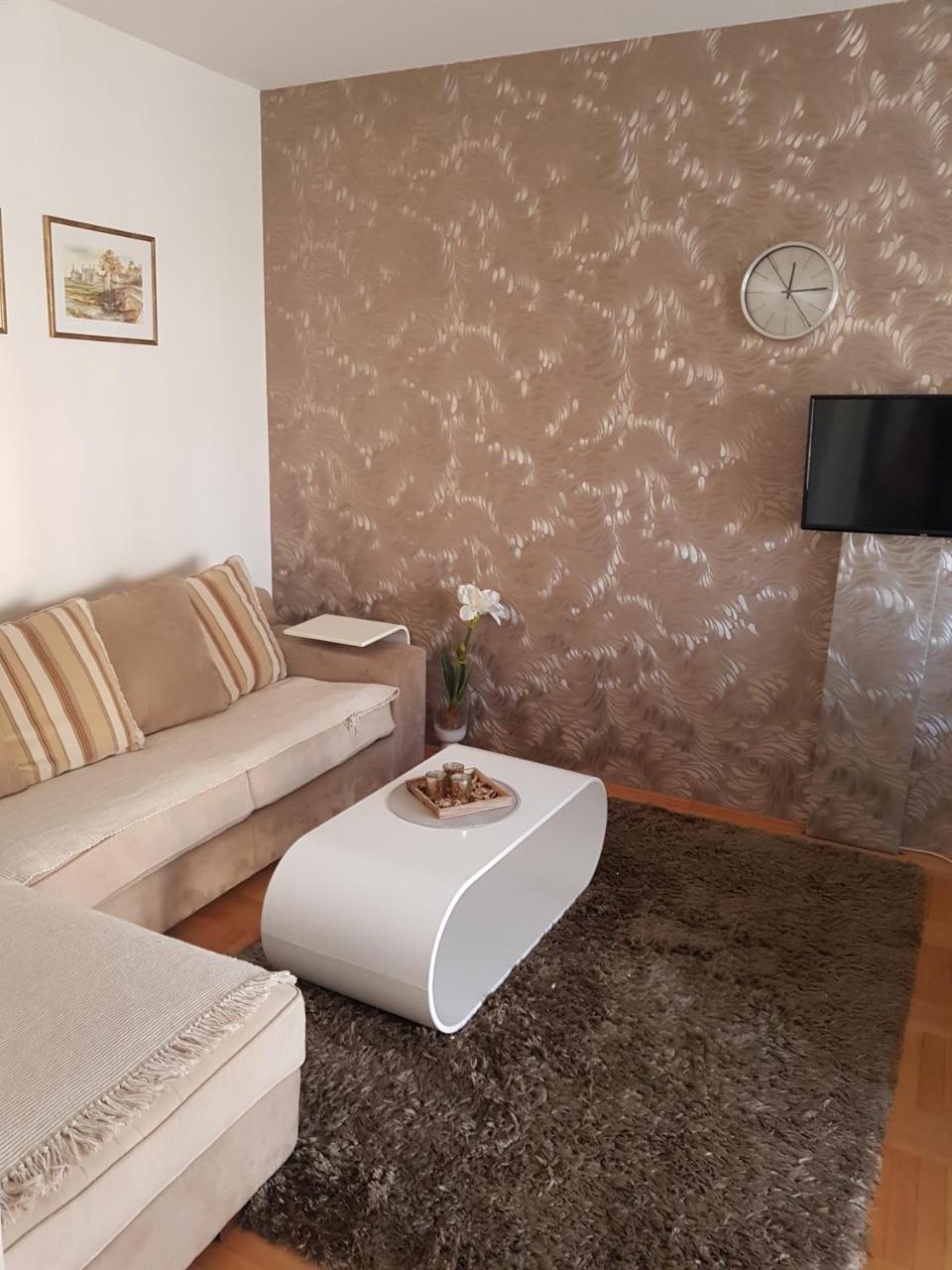 Harmony Apartman Μπιέλινα Εξωτερικό φωτογραφία